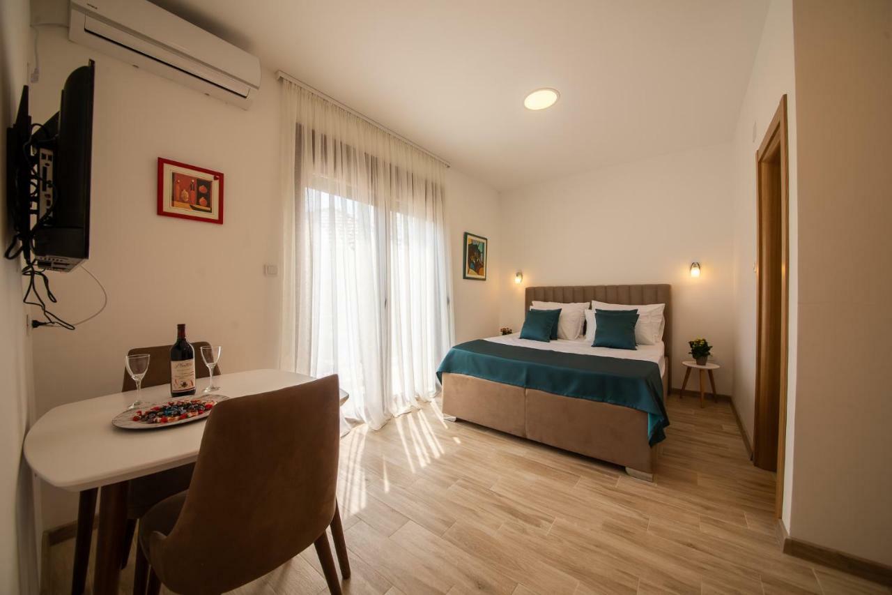 Apartments Vojislav เวียร์ปาซาร์ ภายนอก รูปภาพ