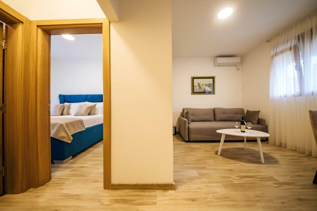 Apartments Vojislav เวียร์ปาซาร์ ภายนอก รูปภาพ